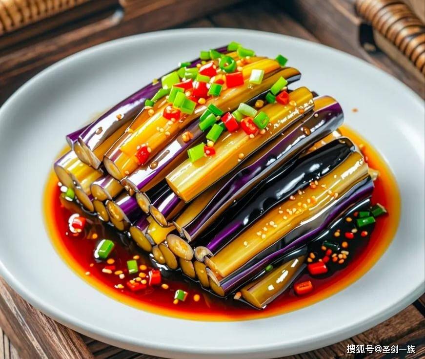 “夏不排湿，一年都堵”，建议常吃八道“排湿菜”，健脾祛湿排毒