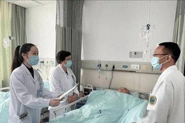 越来越多的人查出脑梗！医生含泪苦劝：罪魁祸首已揪出，4物少吃