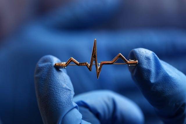 糖尿病友注意：这些地方发麻可能是心梗前兆，专家教你识别与急救