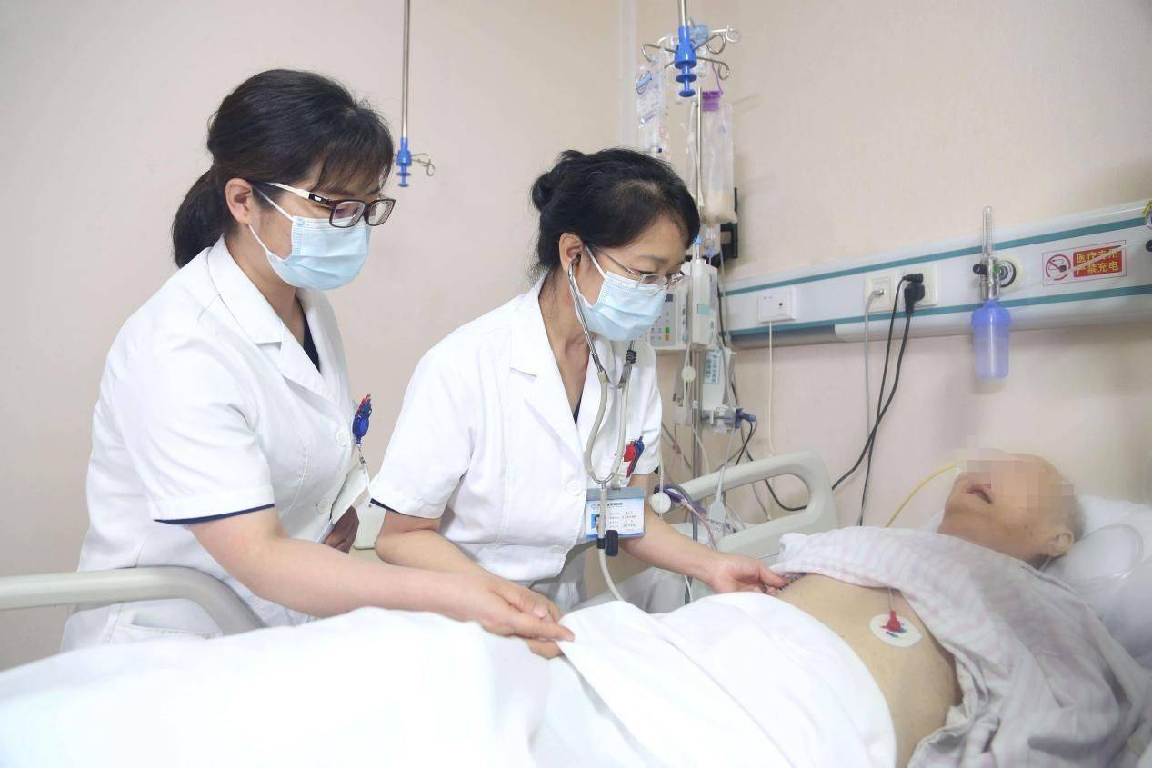 冠心病患者：药不能停，烟更不能吸！