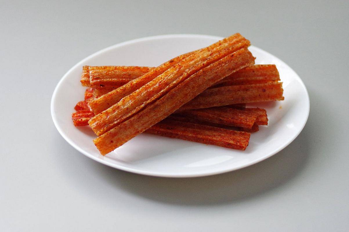 原创            割脸、割舌、丧命！让1亿人上瘾的致癌小零食，为什么不禁卖？