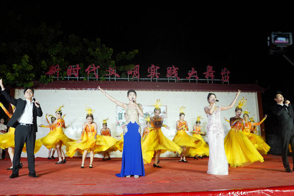 广西艺术学院暑期惠民演出走进港北区