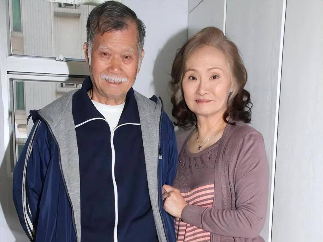 知名女演员病逝，丈夫上周坠亡，将一同举行丧礼