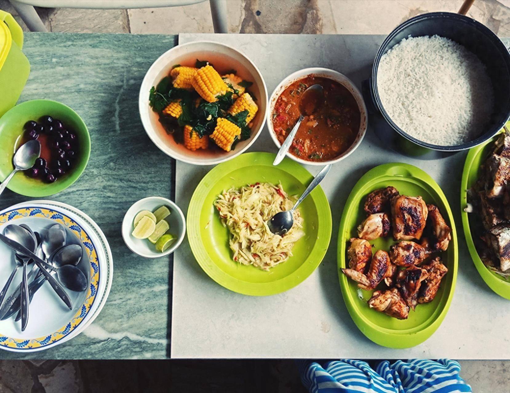 老人天热吃隔夜菜抢救无效离世,医生无奈:早就说过注意这几点