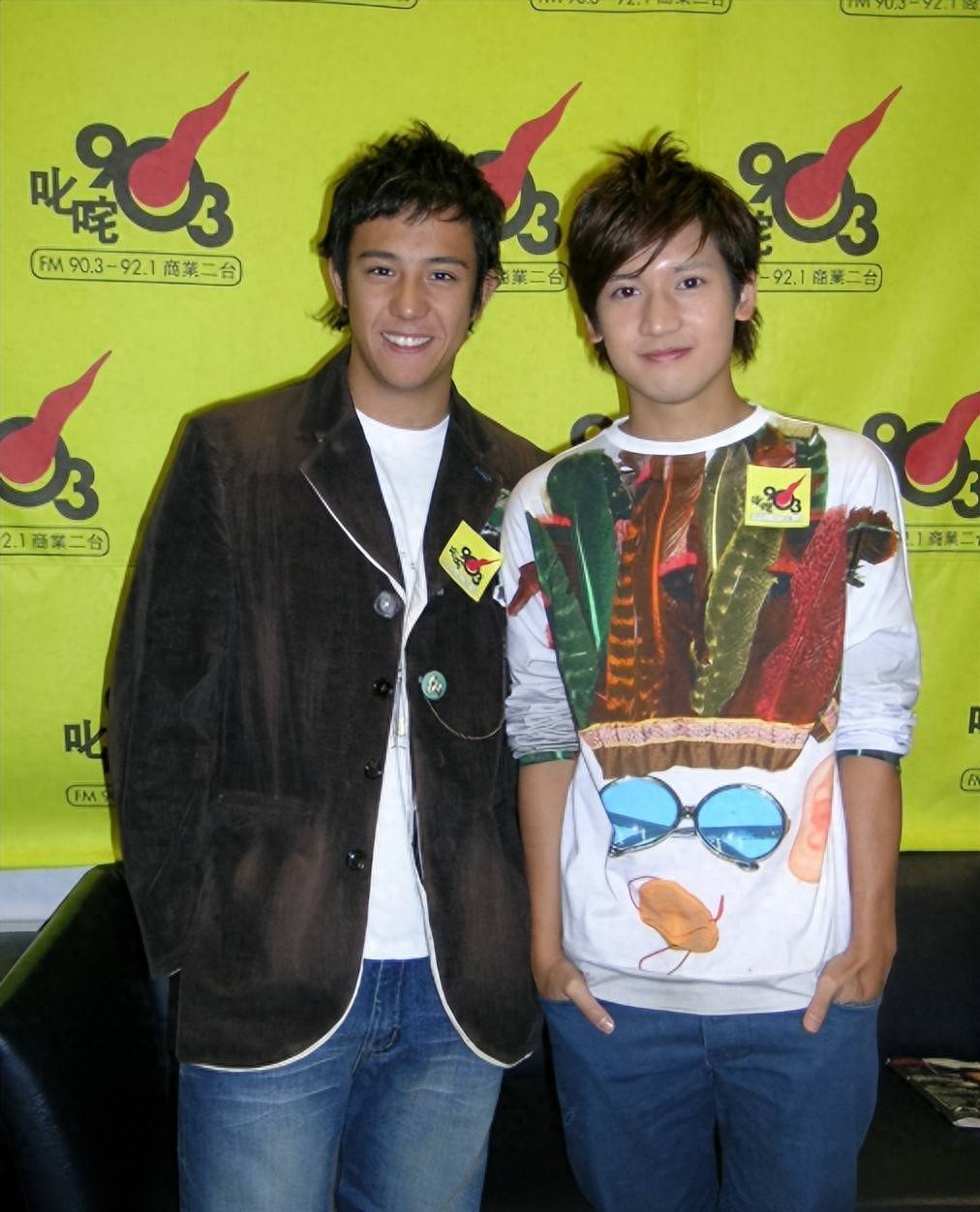 香港知名男星六口之家濒临破碎，老婆发文暗示离婚，因欠房租被逐