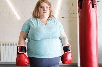 你每天都在做的这个动作，其实很伤膝盖