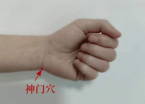 暑湿难熬？中医推荐3茶+3式，健脾祛湿过夏天