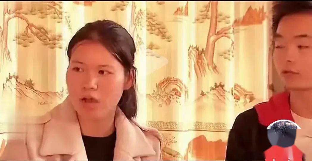 原创            父母把女儿当提款机，为了36万彩礼，母亲踹向怀孕女儿的肚子