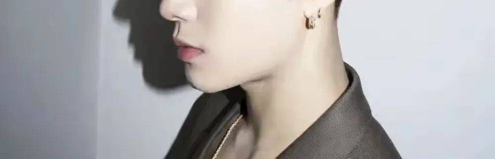 从内娱消失的王嘉尔，原来在国外过得这么爽？