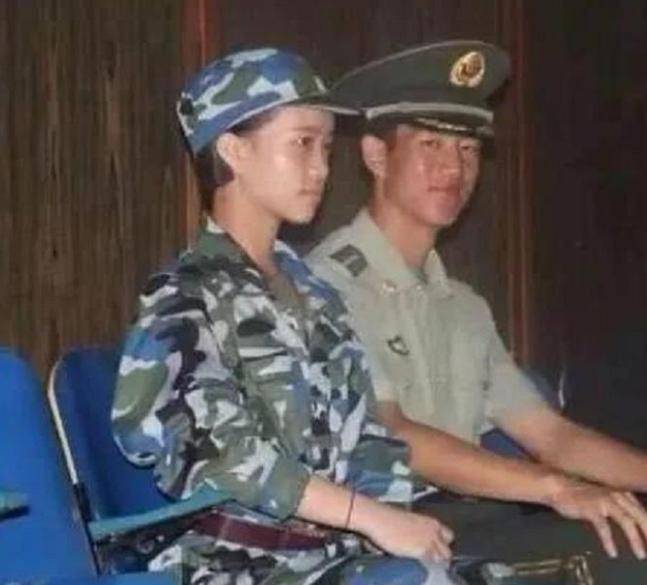 原创            变形记高占喜：赢富人游戏的农村娃，考上国防生，今成武警副连长