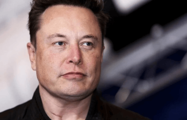 白宫传出爆炸性消息，特朗普收到“噩耗”，马斯克另起炉灶，不简单