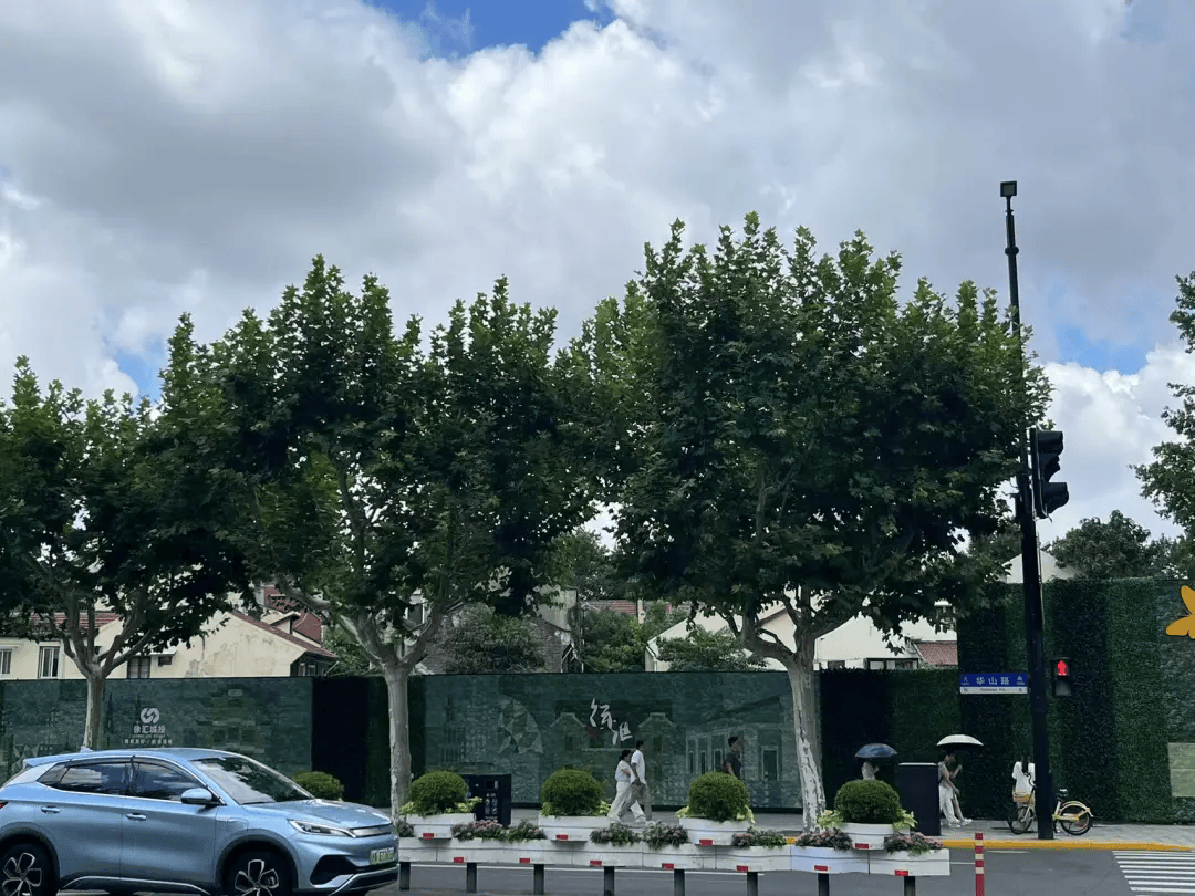 20.03万元/平方米！浙商大佬女儿在上海竞得国内“单价地王”，公司工作人员低调现身土拍大楼，“不好意思，无可奉告”