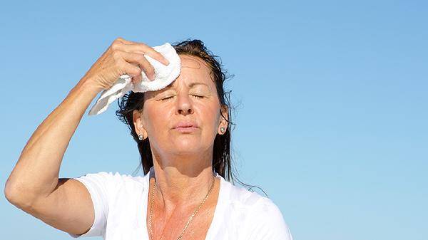 易君德丨彭伟丽医生:青少年脖子疼引起头疼怎么缓解