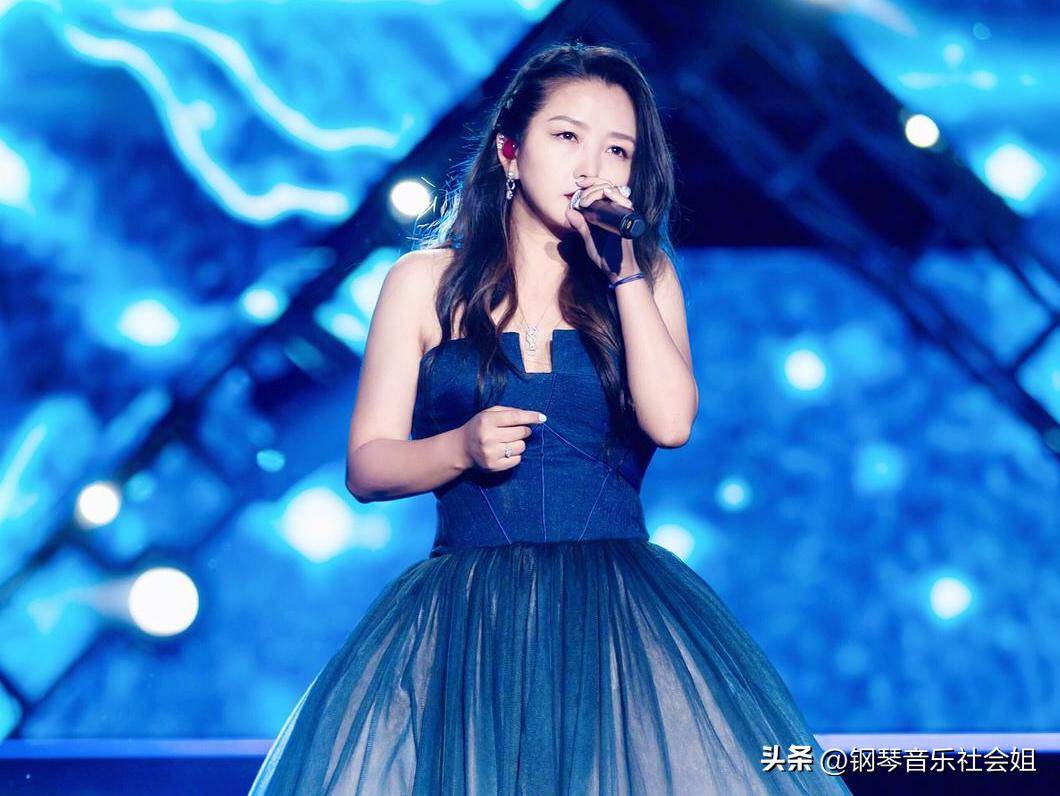 原创            《打歌2025》首期阵容公布，6位歌手火力全开，何洁刘雨昕最具胜算！