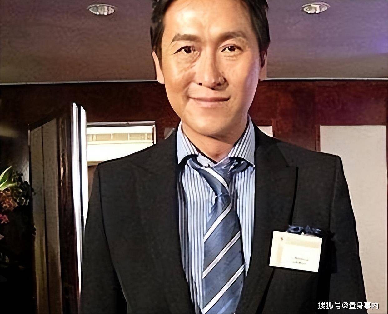 原创            港剧审美让人懵！7位长相平平男星，竟频繁演帅哥