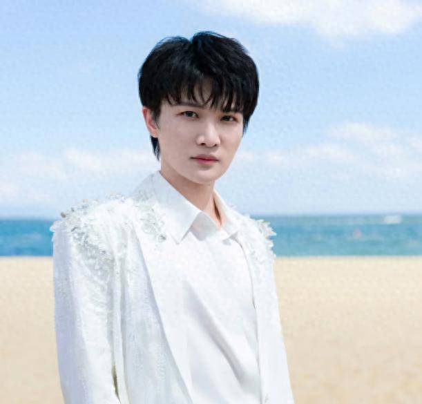 《奔跑吧》“虐待”周深还恶剪白鹿？粉丝下场控诉，网友：太娇气