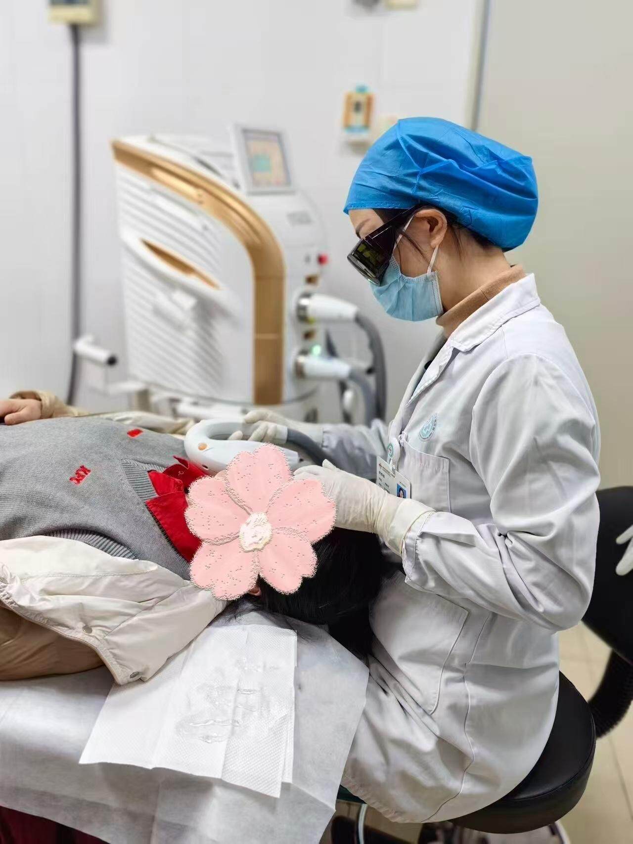 龙岗二院全新开设医疗美容科，医师团队硕博占比超50%！