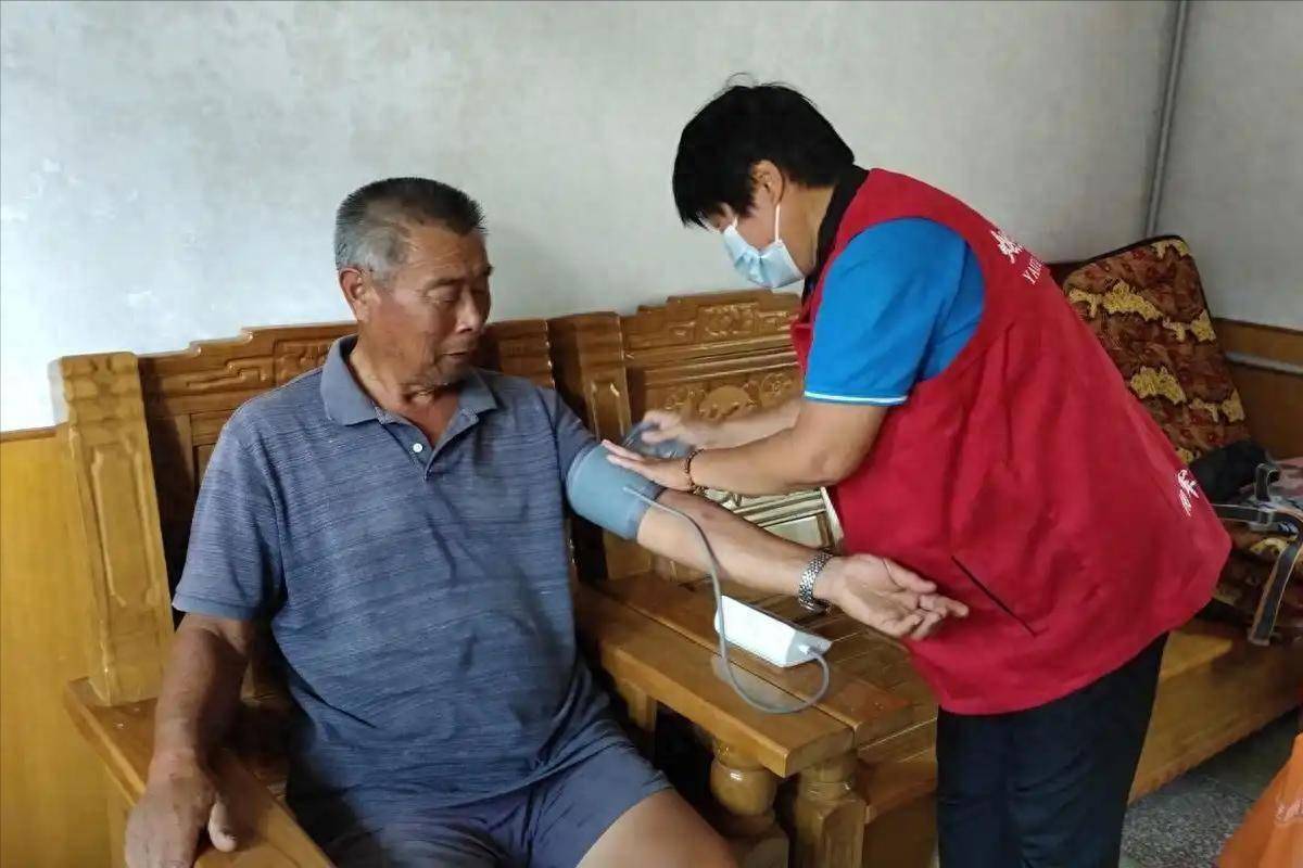 医生研究:那些常年吃降压药的人,到60岁后,大多都变成了这样