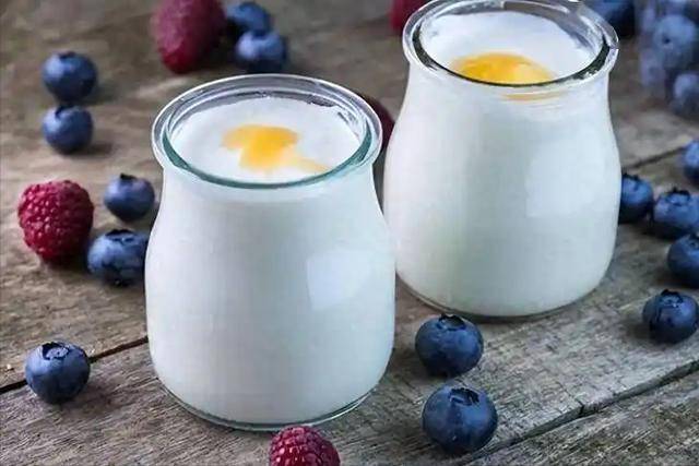 62岁大叔查出糖尿病，每天喝酸奶，复查时医生：这3点做得真好