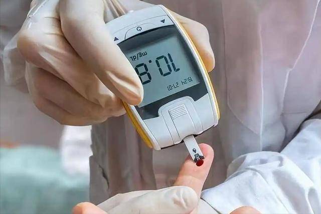 “升糖大户”被揪出，提醒：想要血糖正常，尽量少吃这4种食物