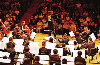 2025“打开艺术之门”暑期艺术节启动 多彩演出展现不同艺术魅力