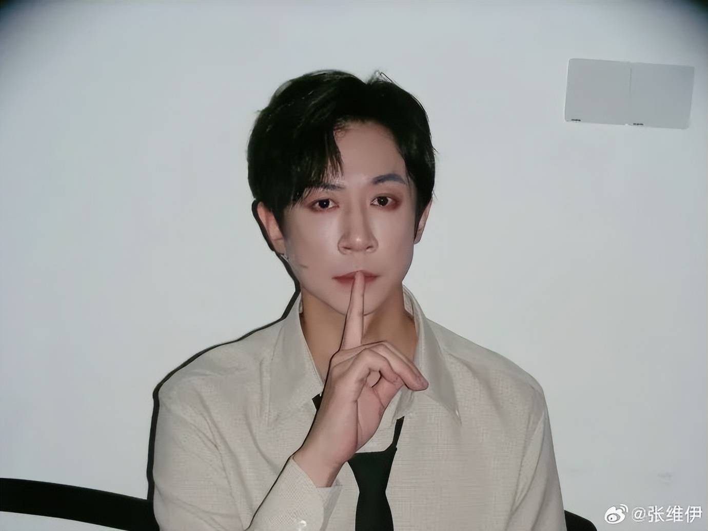 原创            综艺《姐姐当家》最新预告曝光：董璇张维伊争吵！网友质疑：原来官宣结婚也是节目的一环