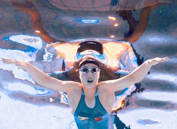 世锦赛女子200米蝶泳决赛 于子迪获得第四名