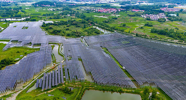 英媒：中国到达了一个里程碑，碳排放量可能已开始下降