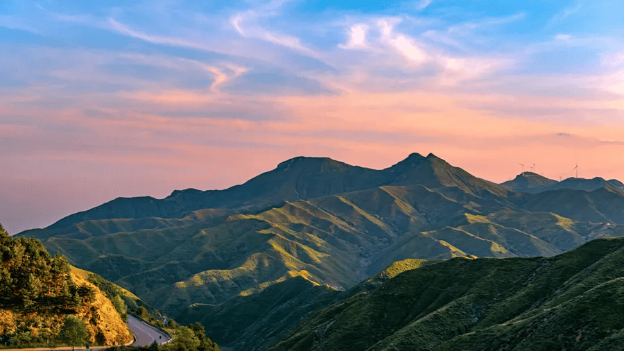 【天天健康】大暑期间，火气在下，骄阳在上，养生谨记“四个要点”