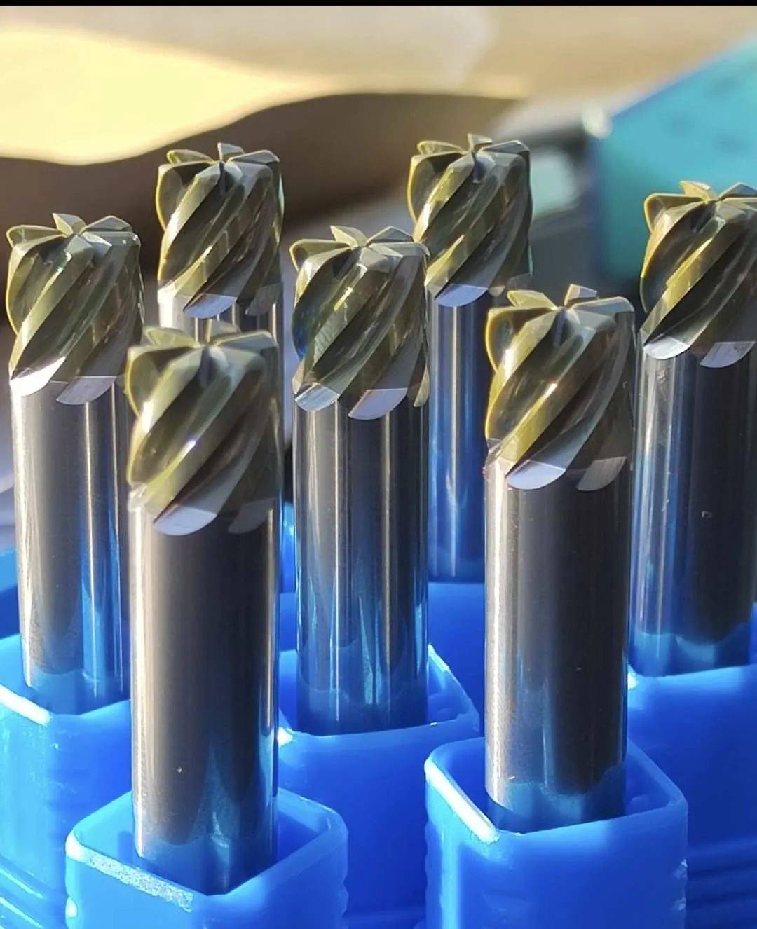 从实验到生产线：哈工大青年教授让“易碎”陶瓷成市场“硬通货”