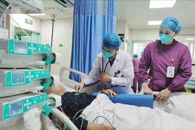 医生警告: 三伏天超过35℃，心脑血管患者午间严禁外出!别害了自己