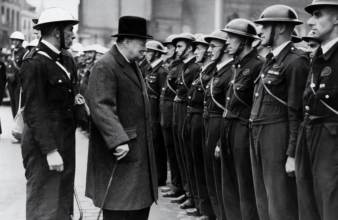 原创            英国不拦着，沙俄真能统一亚洲？俄议员：如果三战第一个轰炸伦敦