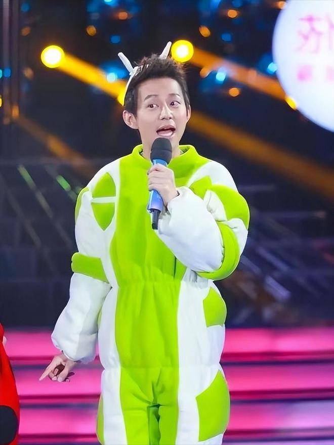 原创            51岁主持人何炅：被保姆起诉，节目停播，婚姻低调，现状令人惊讶