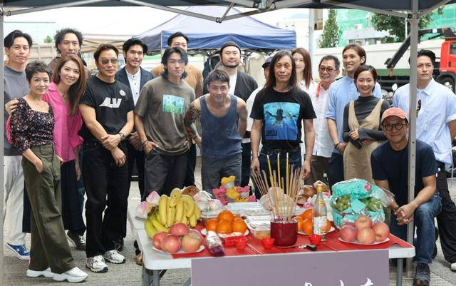 邱礼涛新片开镜，题材保密，谭耀文挑战双面角色，剧情神秘引期待