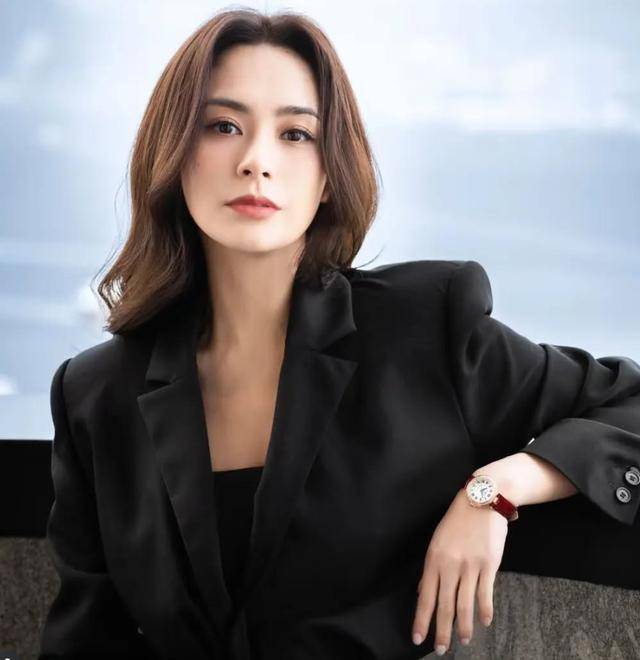 阿娇演技大爆发，新片告别花瓶标签，瘦身演绎绝症母亲看哭观众