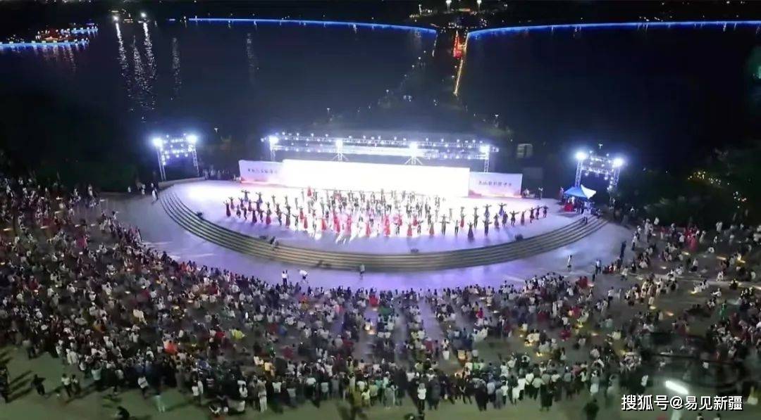 “打起手鼓唱起歌”首届中国新疆民间艺术季优秀节目全疆巡演走进巩留