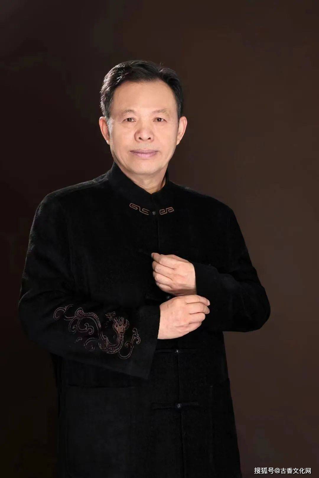 景瓷天下 • 传承国粹——中国当代艺术名家 赵根普