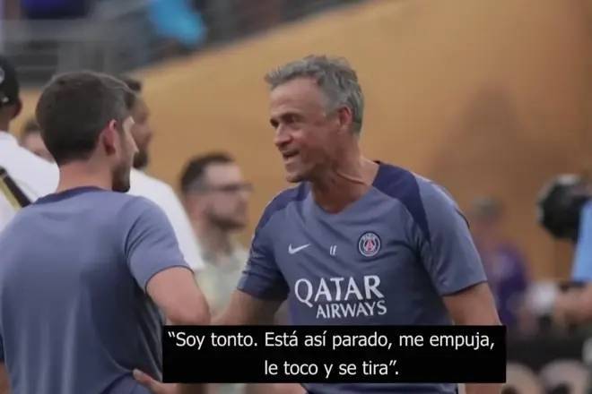 恩里克锁喉佩德罗后懊悔：我太蠢了，我碰了他，他就倒地了