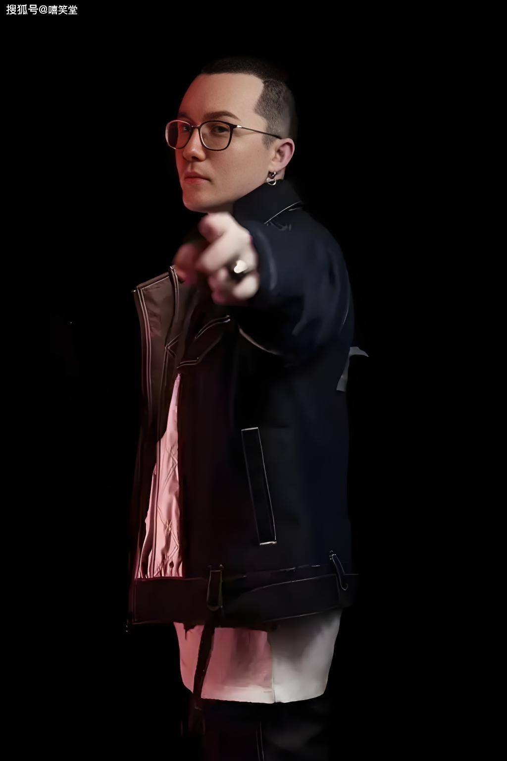 原创            说唱圈辩论！大量Rapper回应那吾克热事件！