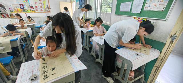 支教践行情怀 艺术点亮童真--西安文理学院大学生 支教团队赴宁陕县铁炉小学开展美育活动