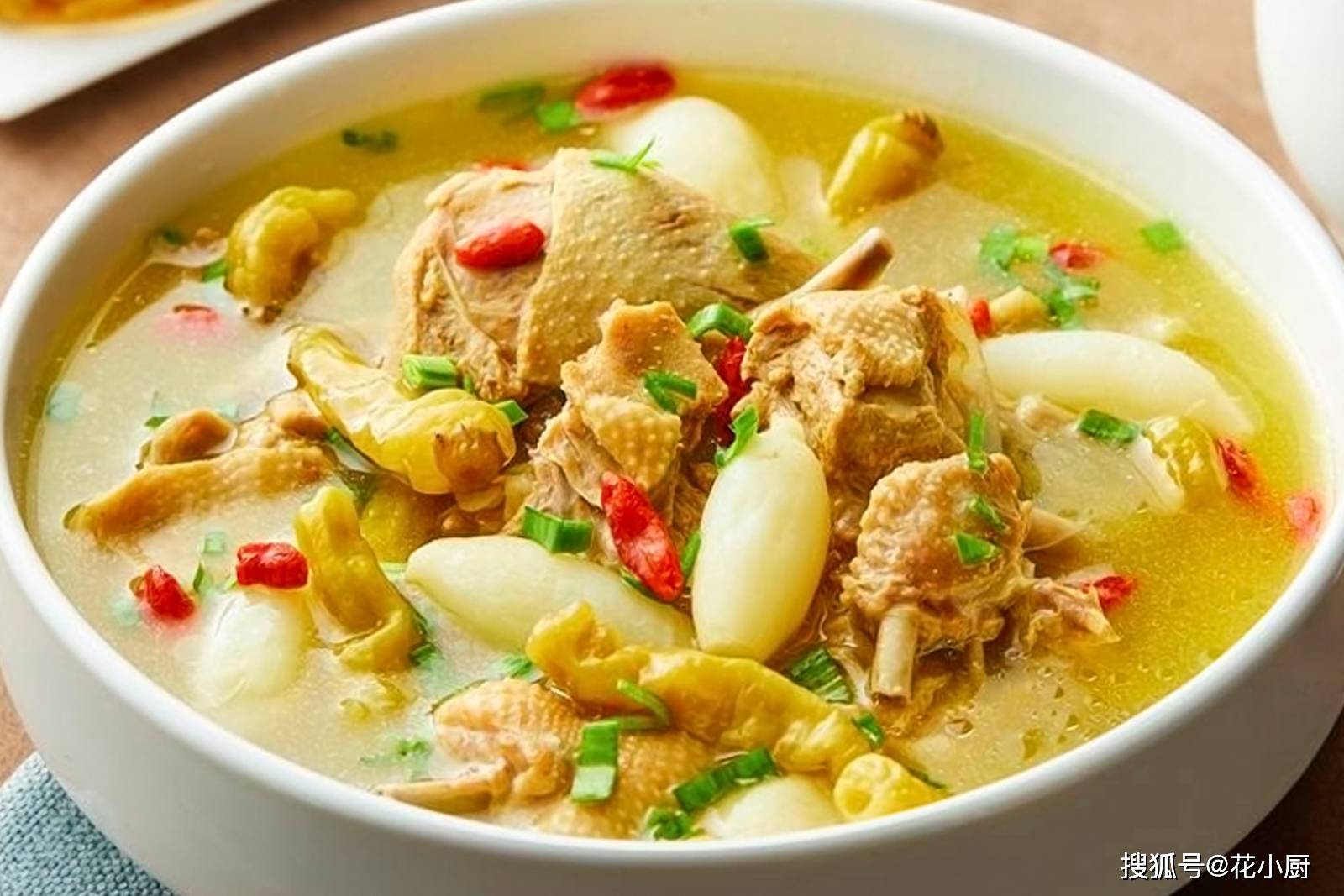 对肺特别好的“3种蔬菜”，建议秋天多吃，人人吃得起，现正当季