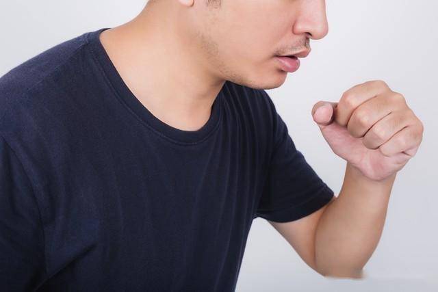 老年慢性支气管炎：4类核心药物+3个调理要点，改善肺功能少遭罪