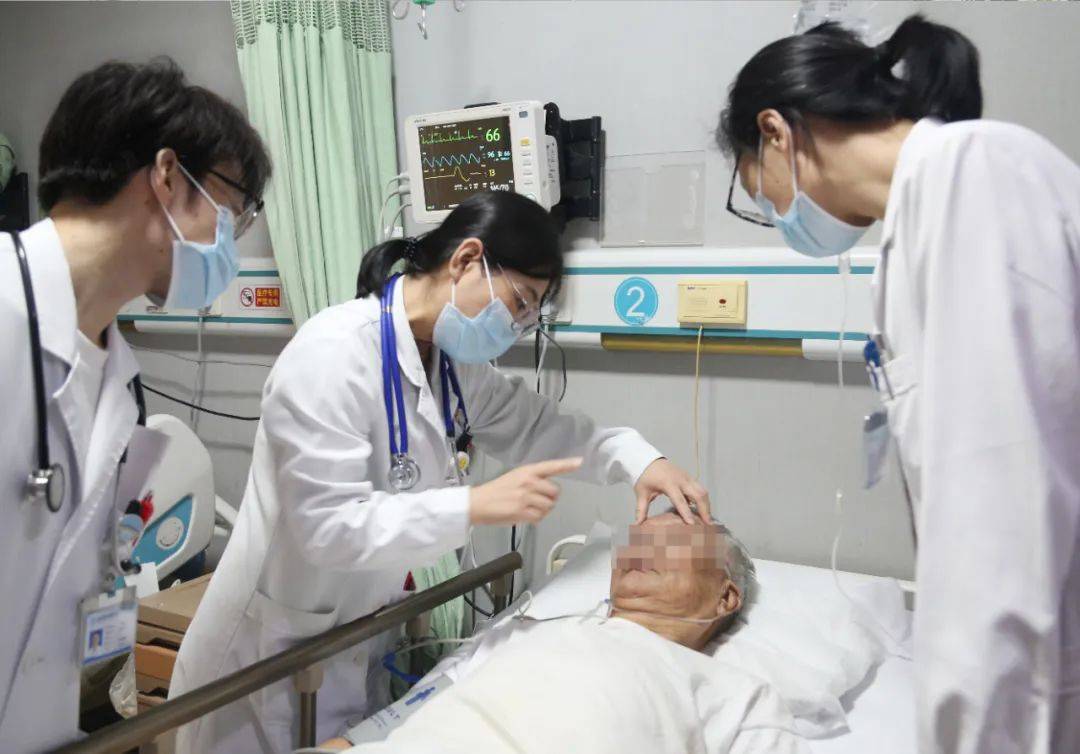 秋季守护脑血管健康 你需要做好这几件事