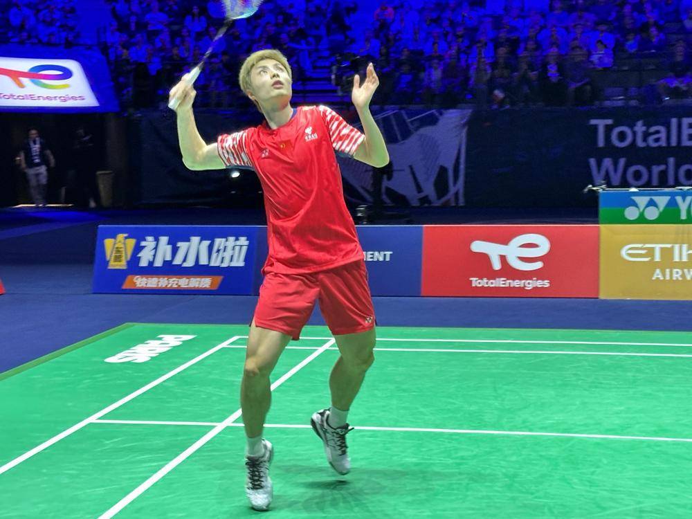 石宇奇晋级羽毛球世锦赛男单4强