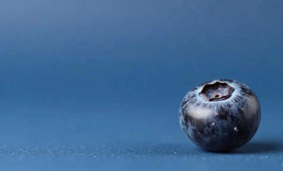 香蕉牛奶靠边站，帕金森最该补的是它！高抗氧化低嘌呤，每天吃它，症状改善看得见～