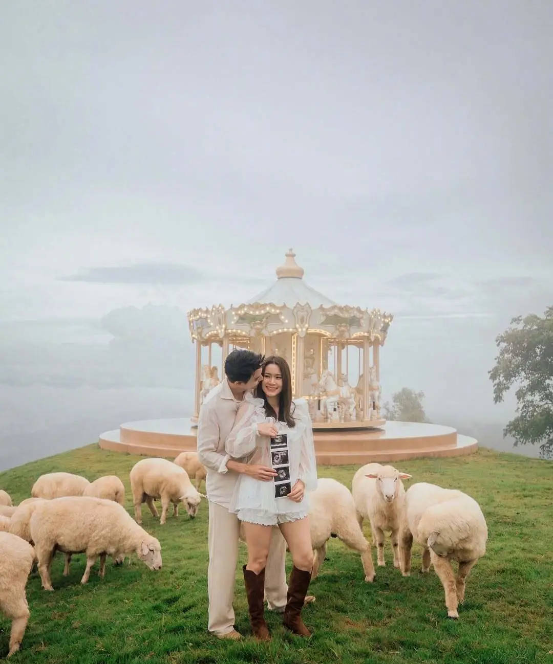 泰星吉拉宇官宣当爸喜讯 和老婆Foam手拿宝宝b超超幸福