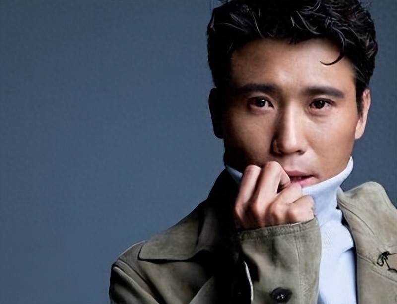 原创            21年不温不火，上综艺却毫无包袱的李乃文，今被粉丝喊话跳扫腿舞