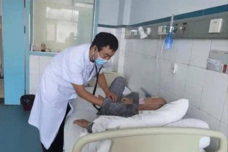 医生发现：最能加重肾病的行为，不是喝水！而是随意的去做这3事