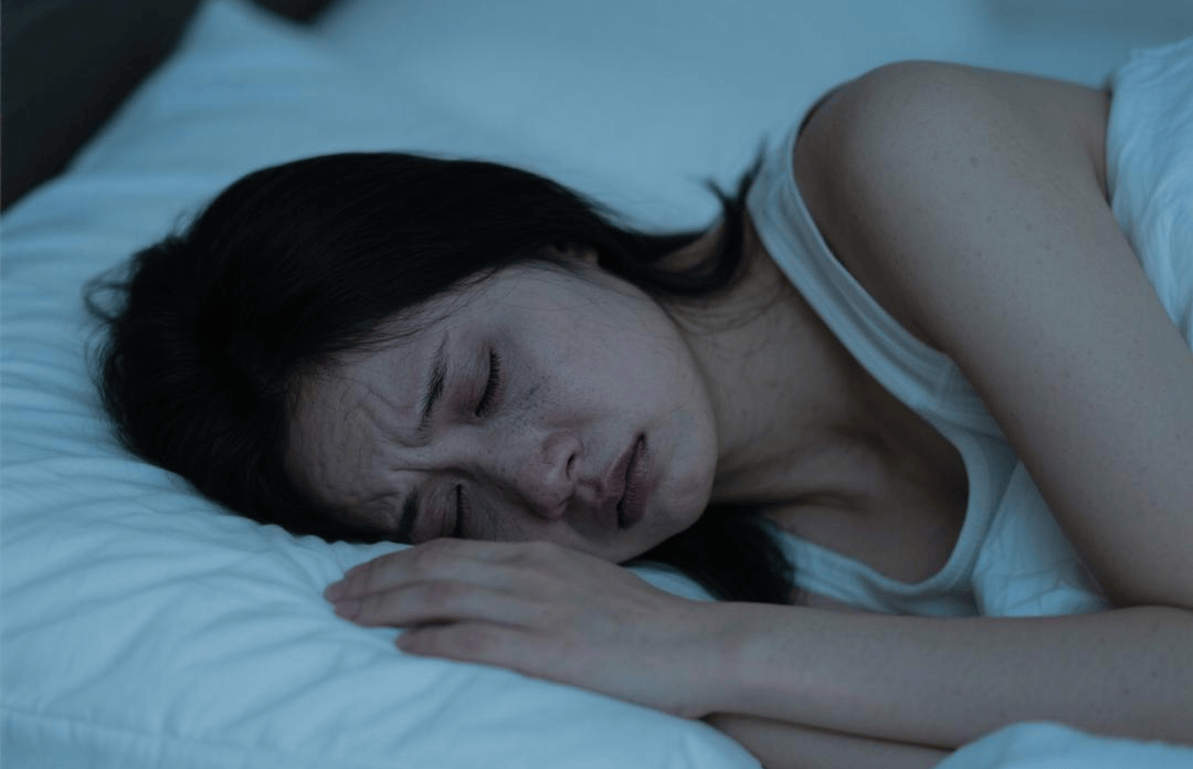 很多人第一个就中了，这5种睡眠问题可能是抑郁症的信号！