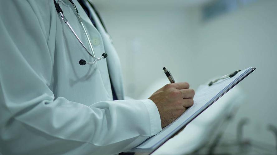 原创            菠菜重大发现！医生再三警告：肾病患者吃菠菜时，要谨记这4点